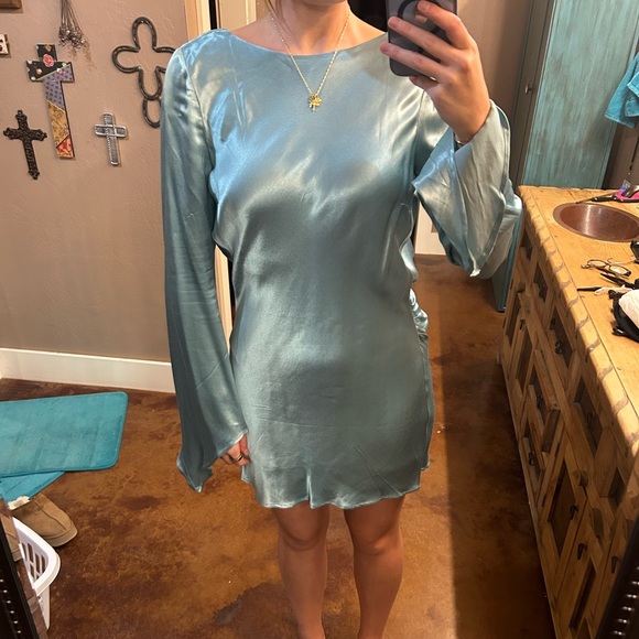 Meshki Davina Satin Long Sleeve Mini Dress - Powder Blue - Picture 6 of 8